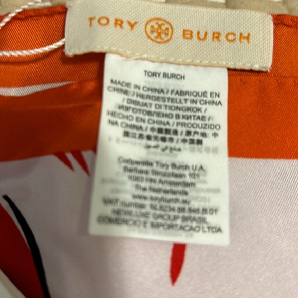 NWT TORY BURCH Neckerchief. - Picture 6 of 8